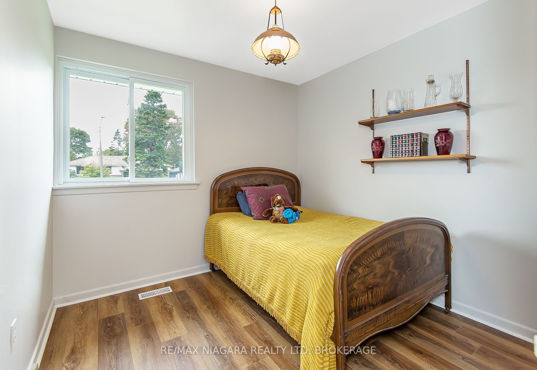 10 First Avenue Property Photo 25