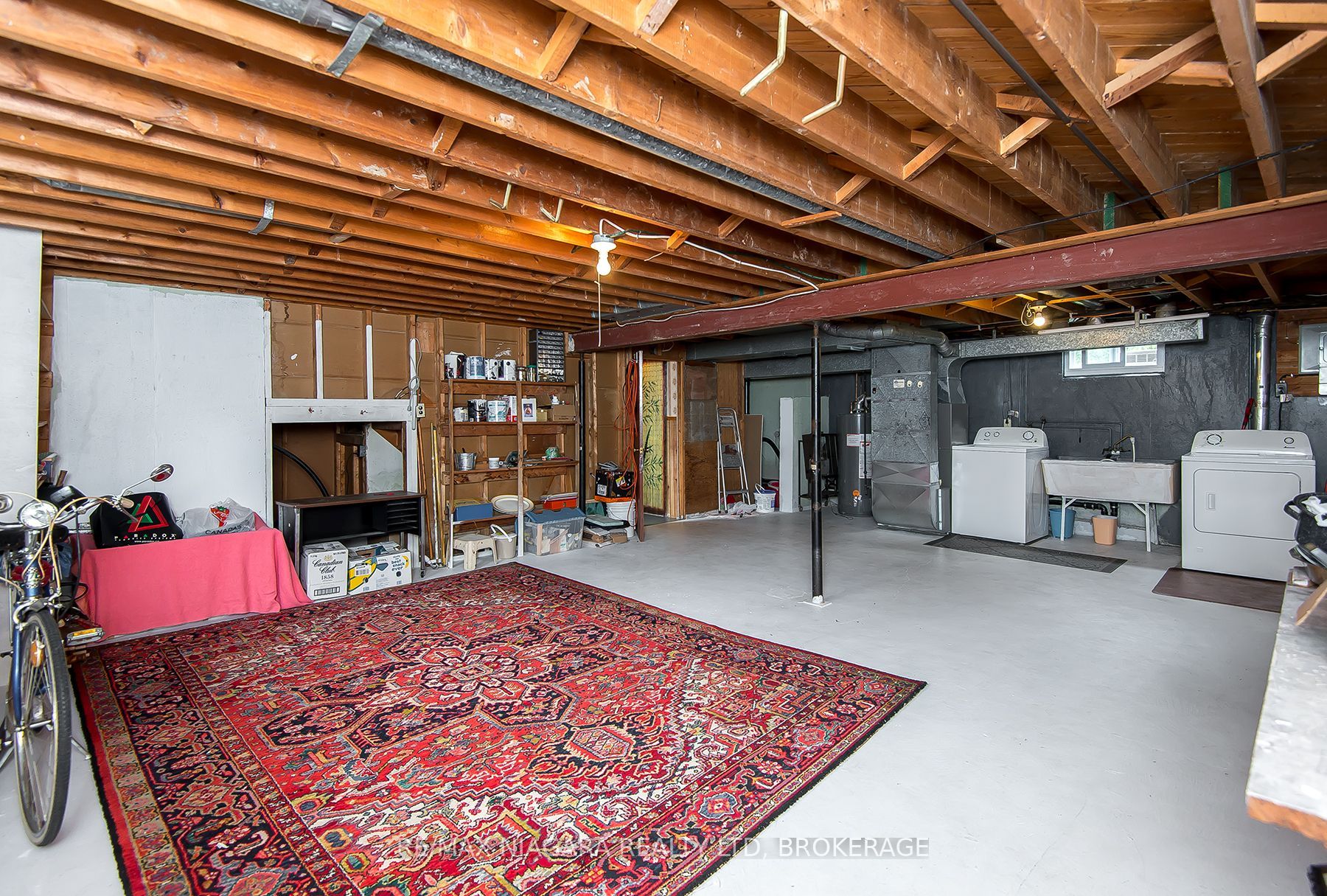 10 First Avenue Property Photo 27
