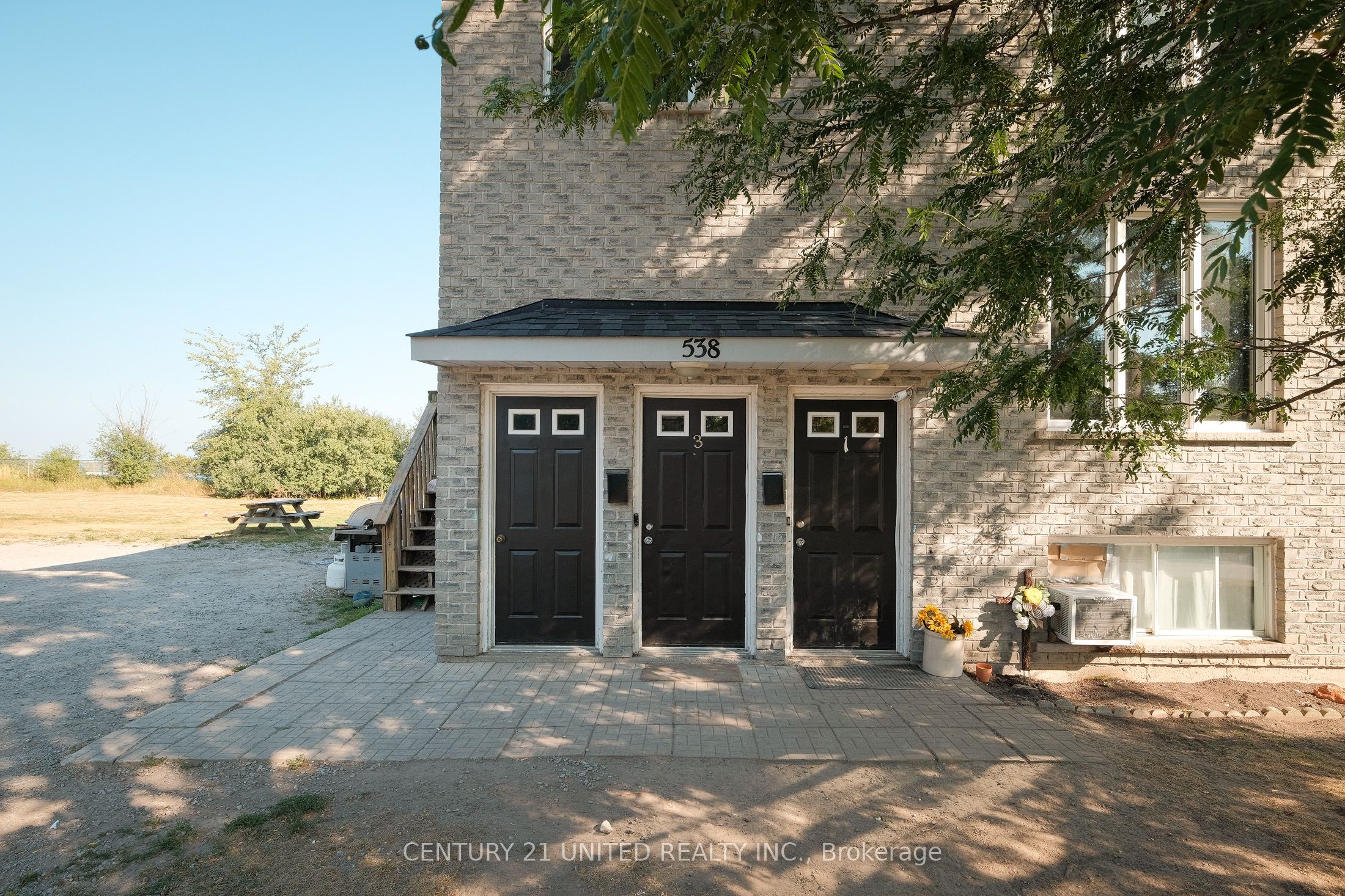 538 Crystal Drive Property Photo 12