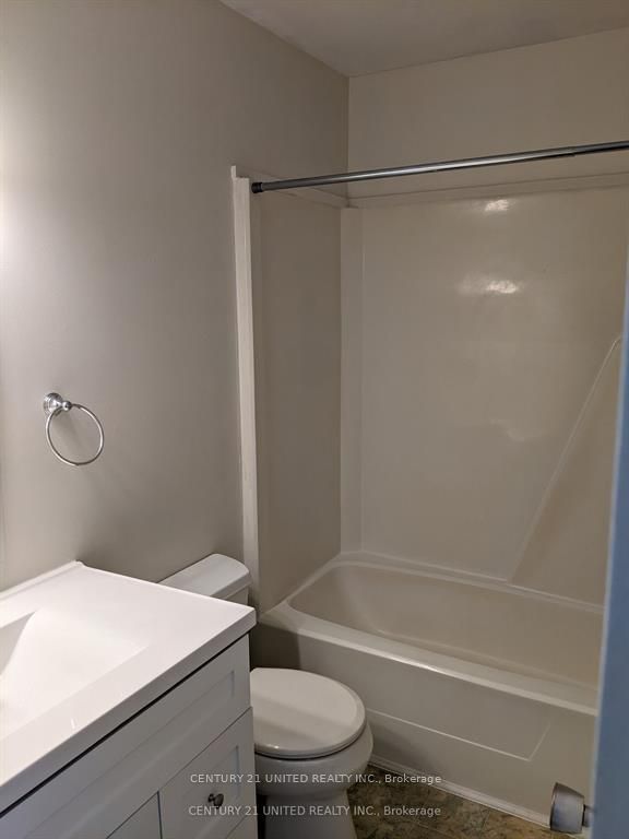 546 Crystal Drive Property Photo 10