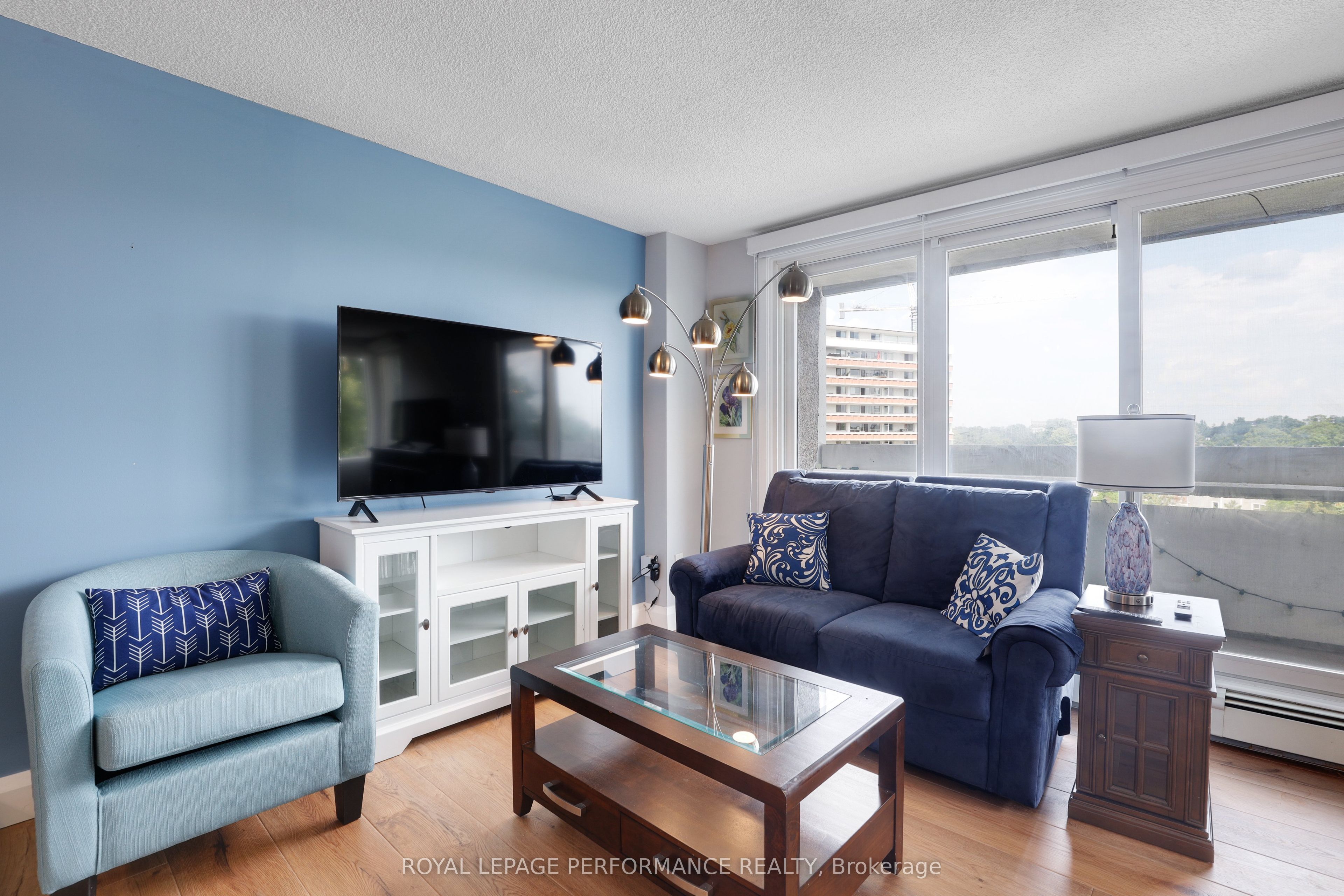 1081 Ambleside Drive 703 Property Photo 12