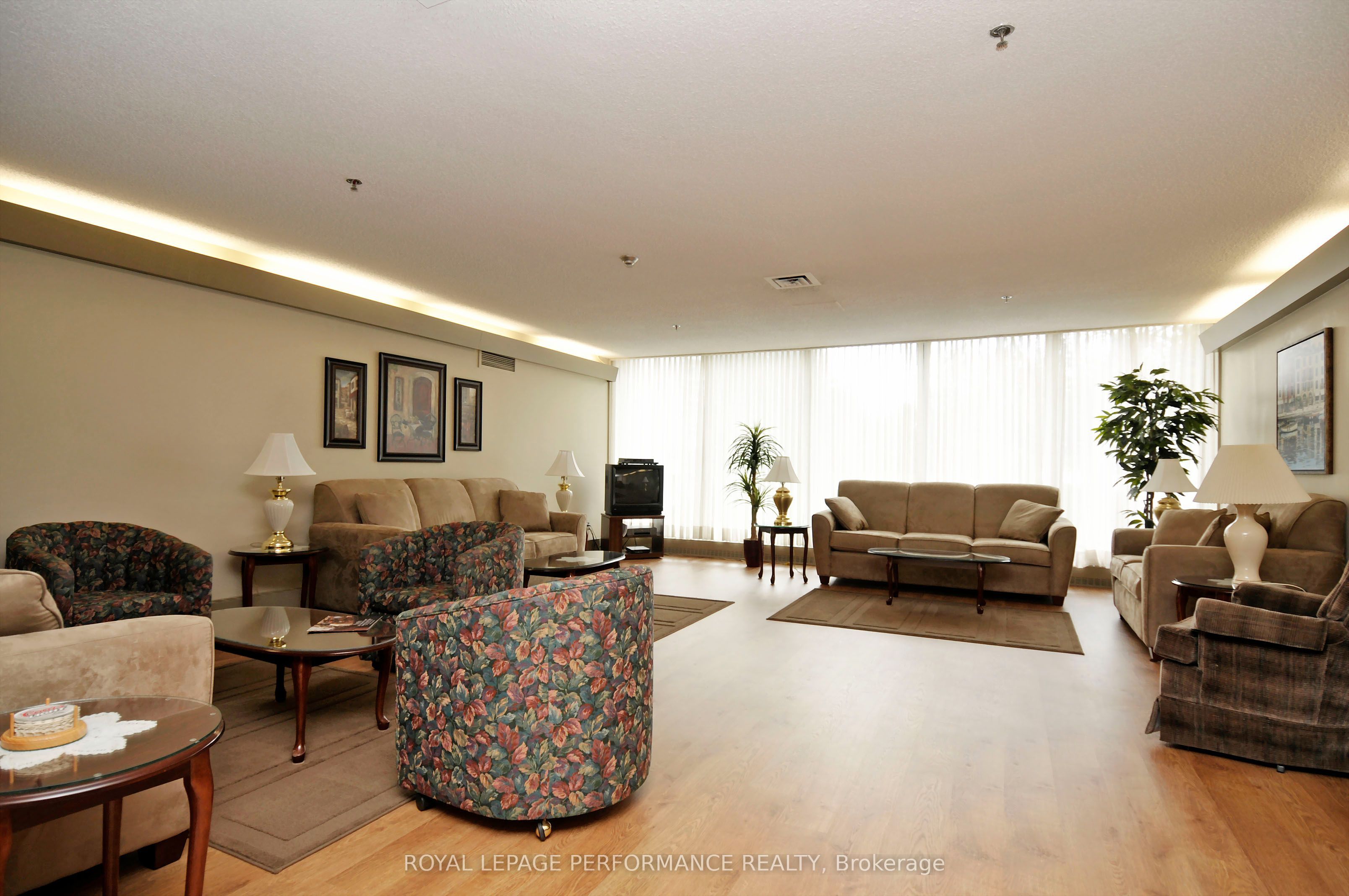 1081 Ambleside Drive 703 Property Photo 31