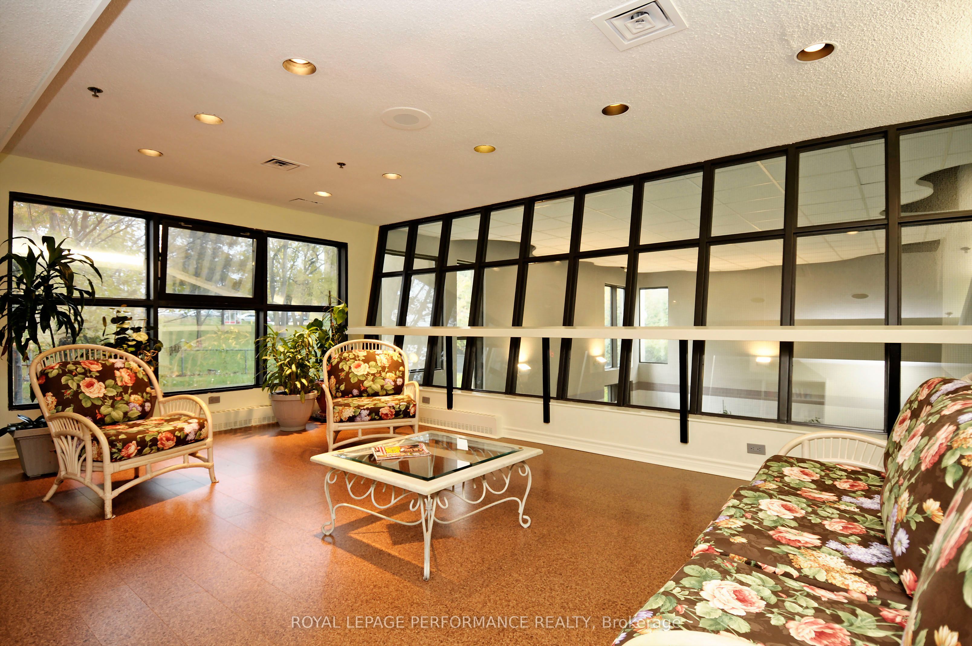 1081 Ambleside Drive 703 Property Photo 32