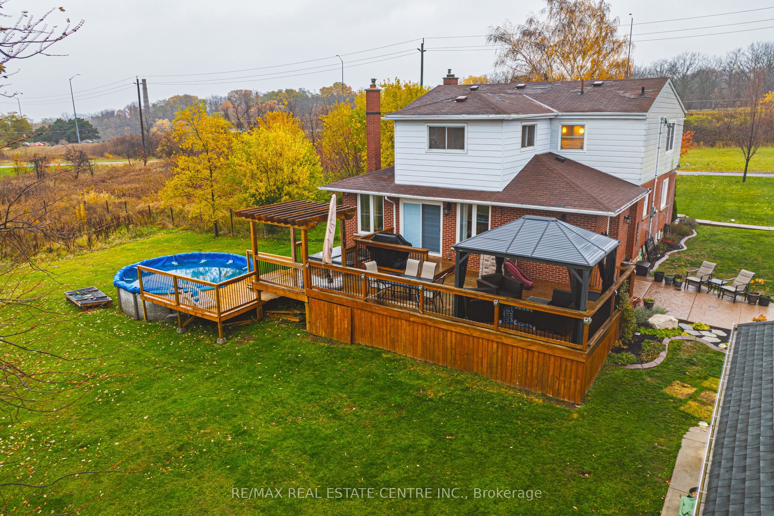 70 Webster Road Property Photo 6