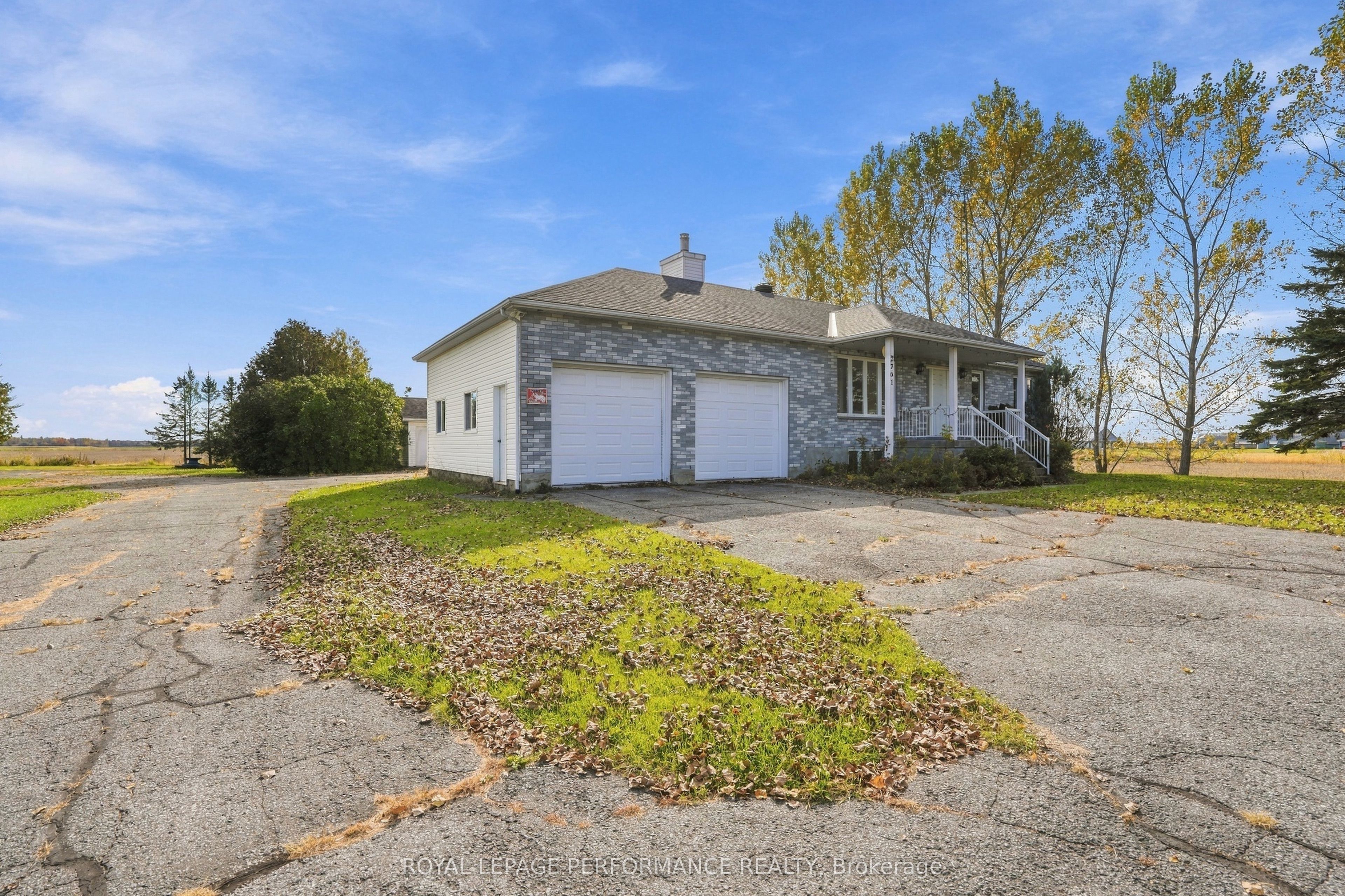 2761 Ritchance Road Property Photo 3