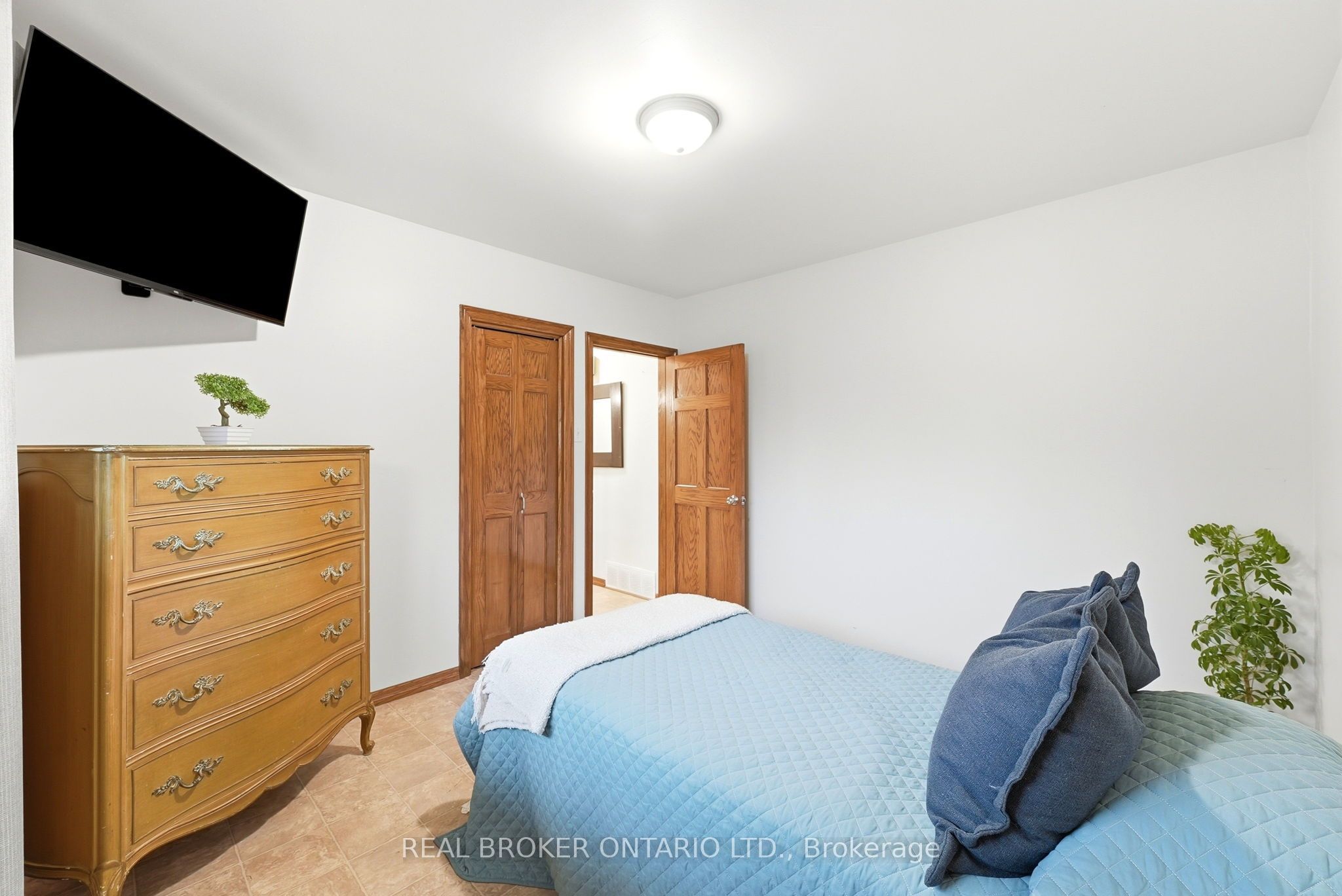 7 Edward Street Property Photo 18