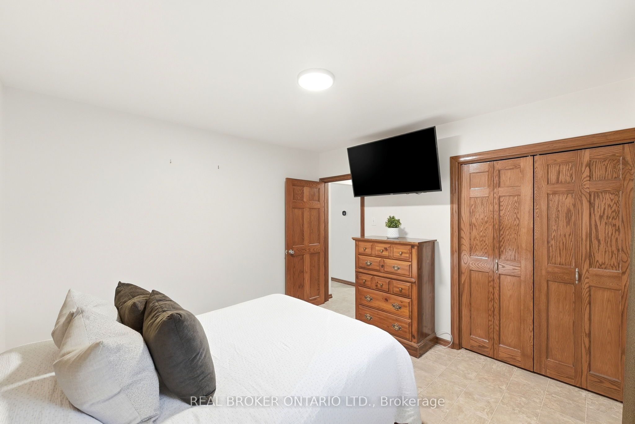 7 Edward Street Property Photo 22