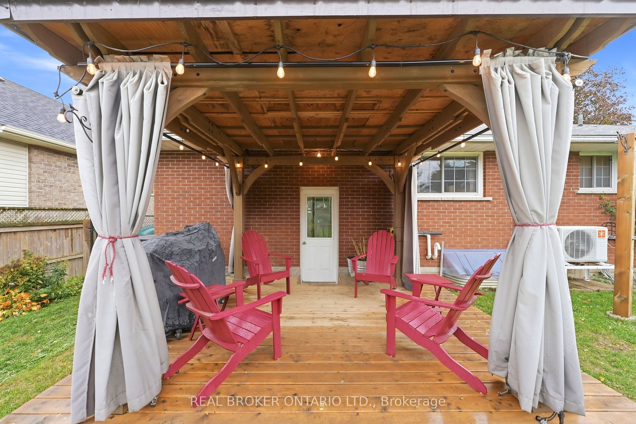 7 Edward Street Property Photo 33