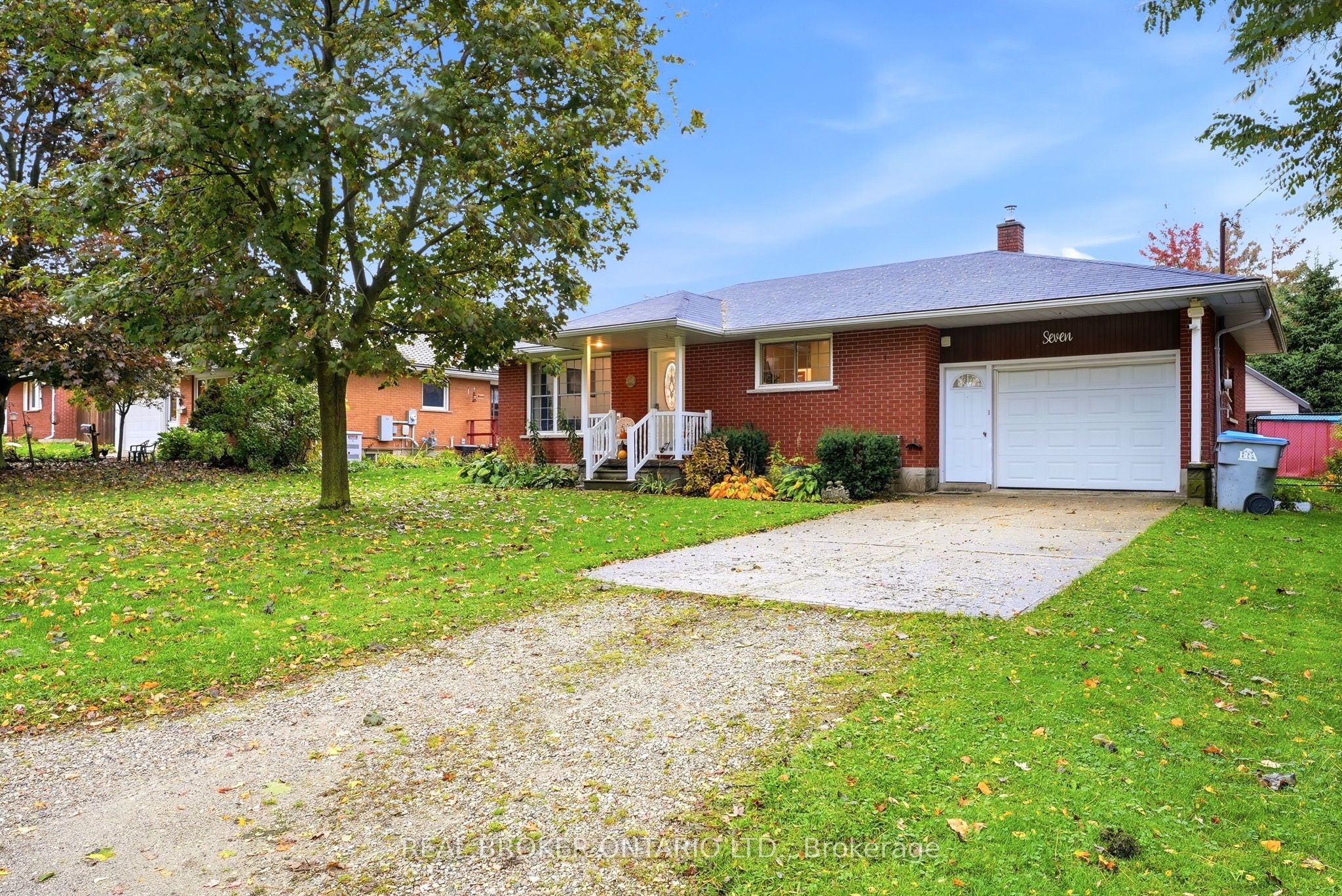 7 Edward Street Property Photo 40