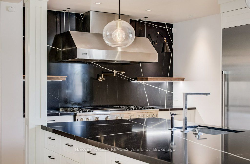 8 Westgate Walk Property Photo 20