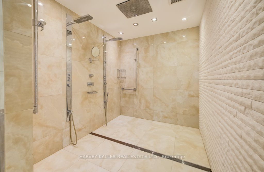 8 Westgate Walk Property Photo 32