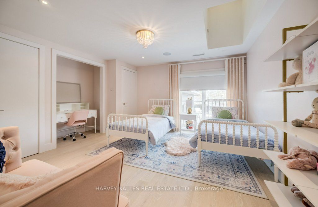 8 Westgate Walk Property Photo 37