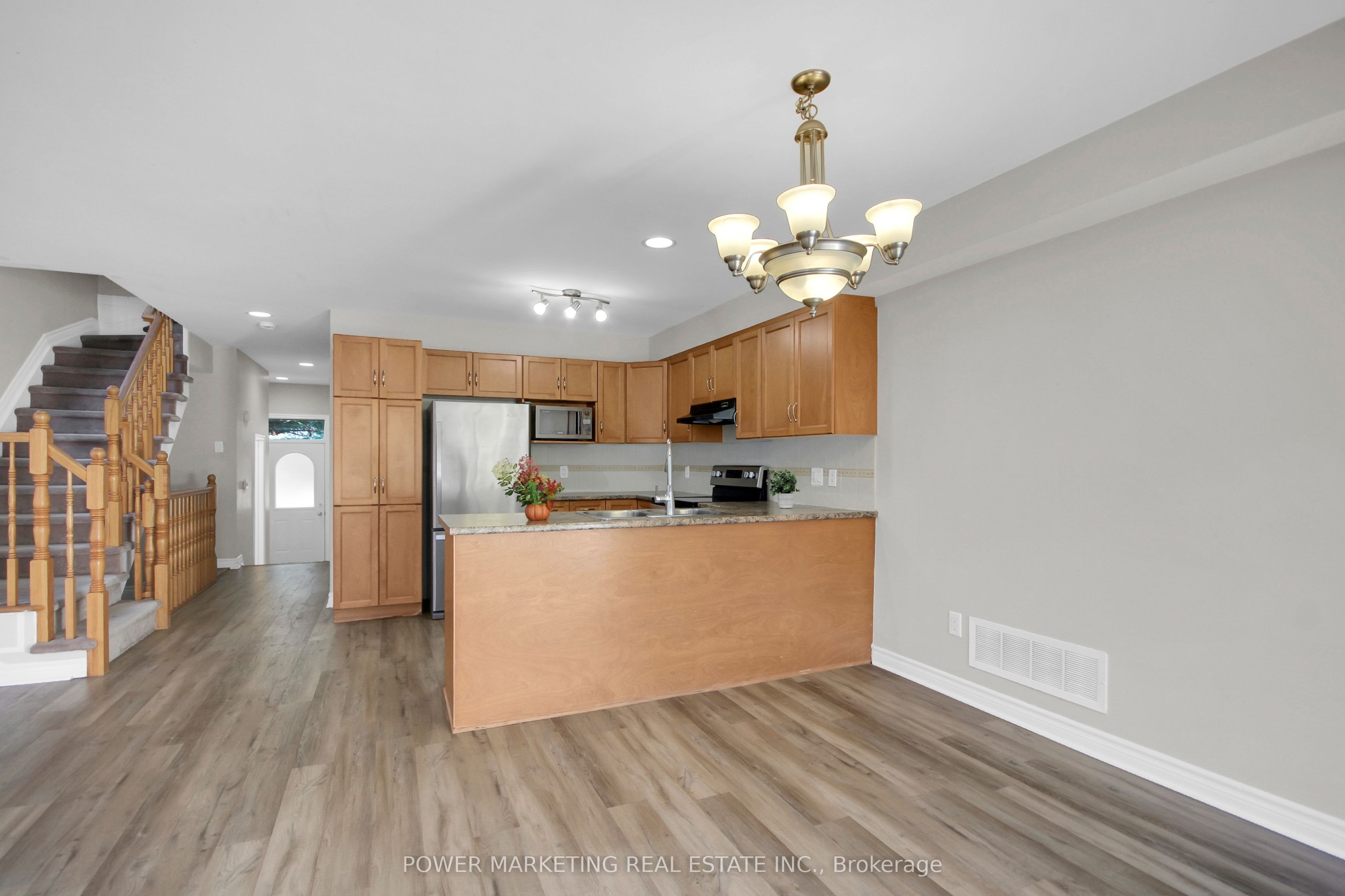 207 Hidden Meadow Avenue Property Photo 15