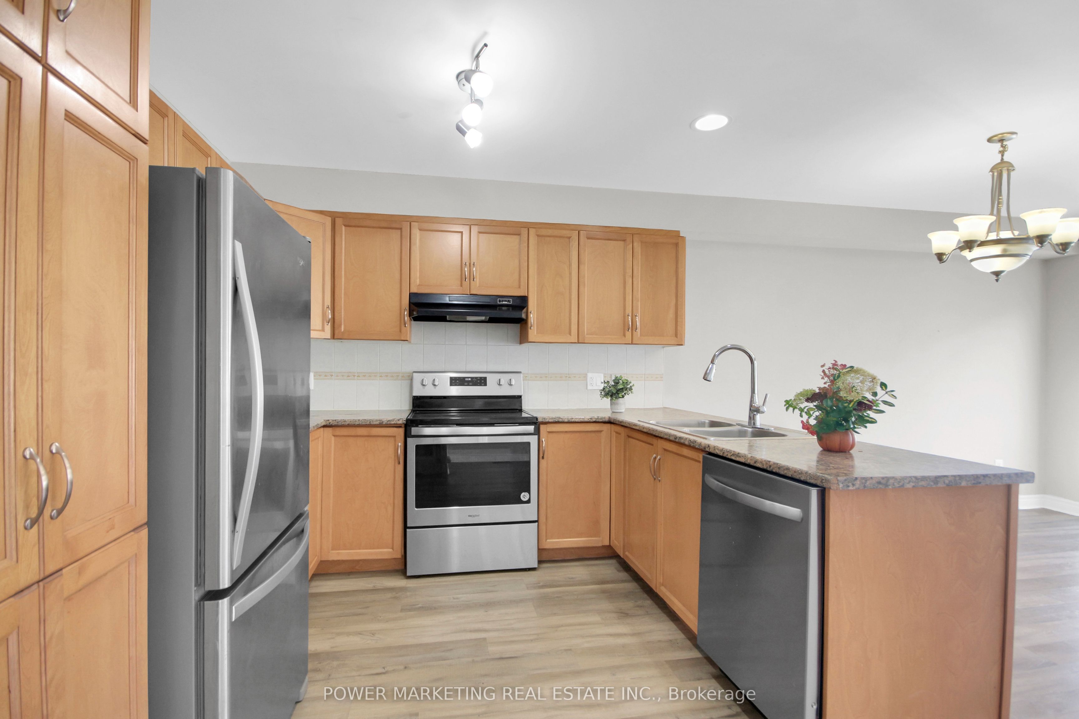 207 Hidden Meadow Avenue Property Photo 17