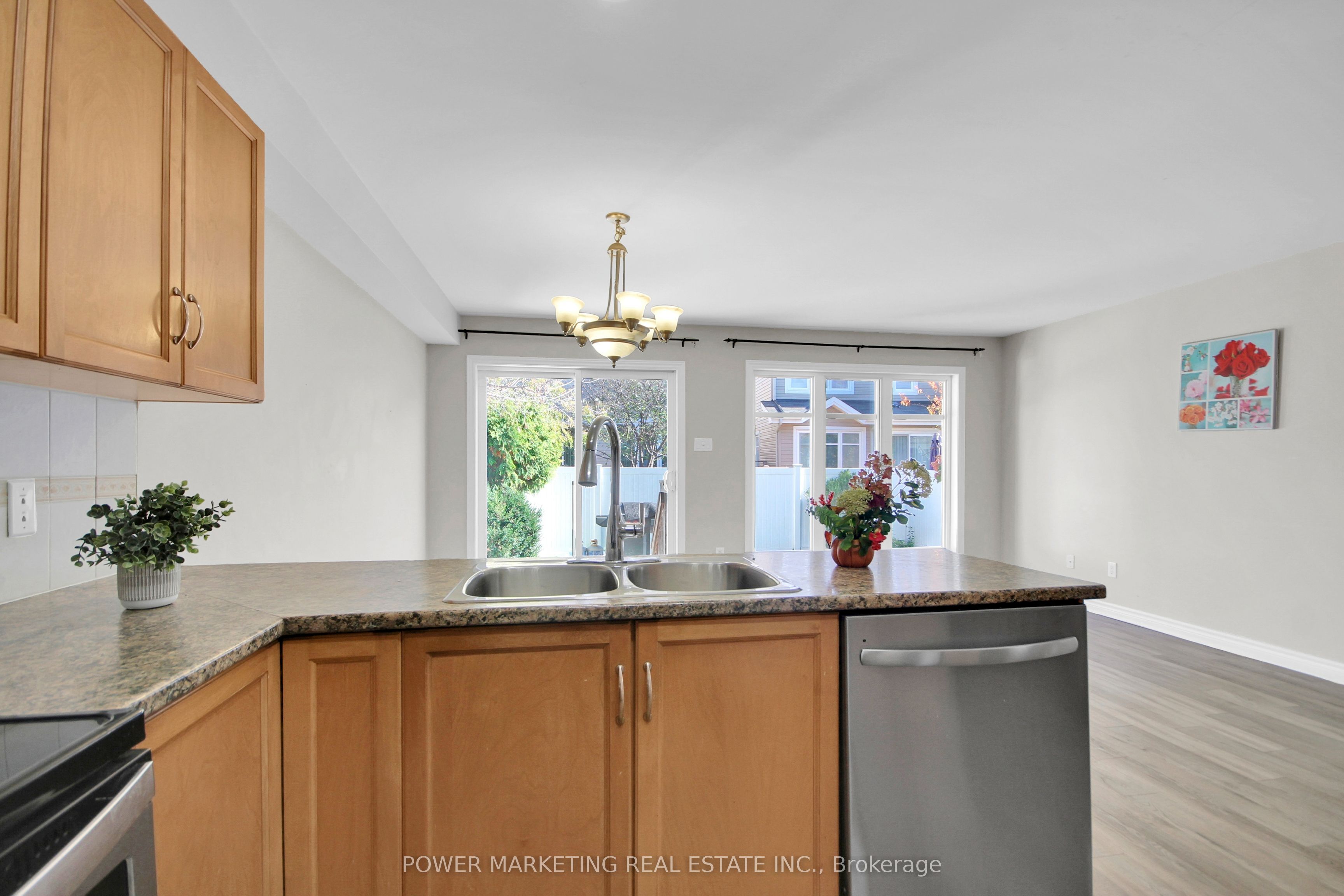 207 Hidden Meadow Avenue Property Photo 18