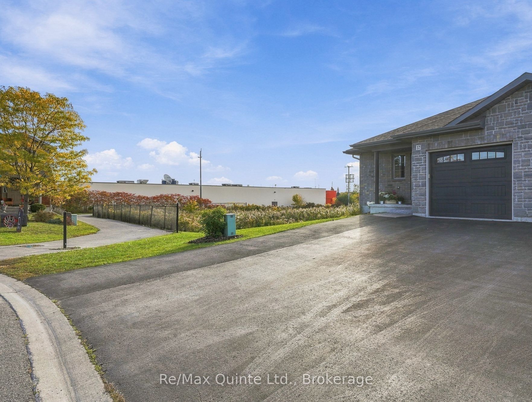 32 Cortland Crescent Property Photo 4