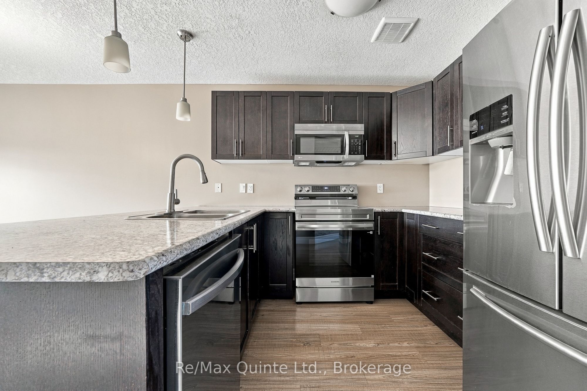 32 Cortland Crescent Property Photo 13