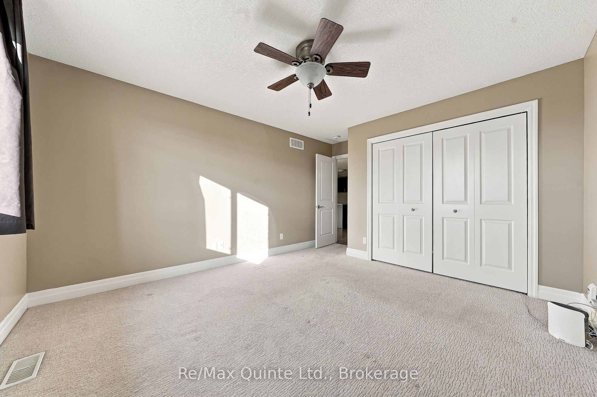 32 Cortland Crescent Property Photo 21