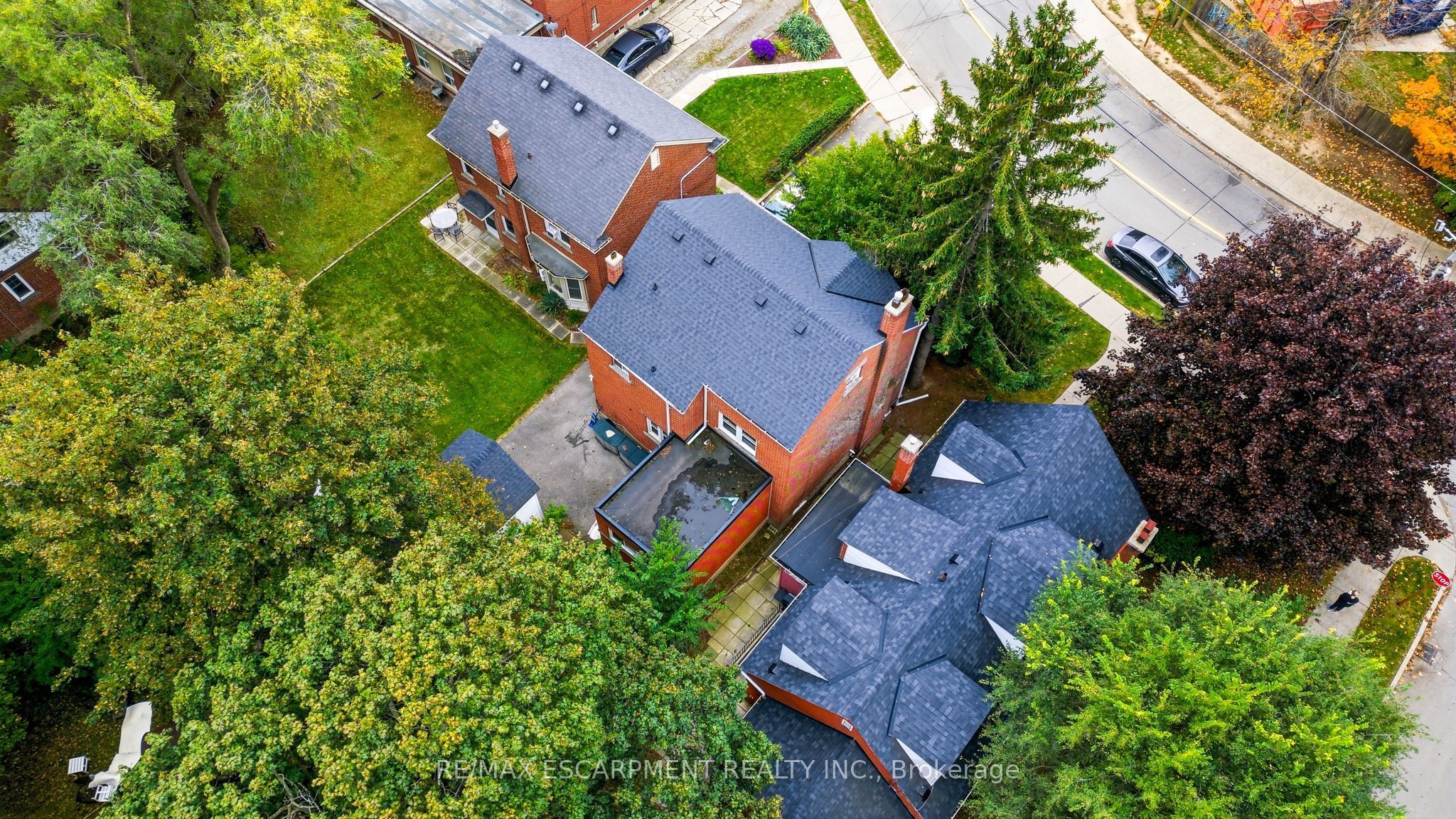 27 Forsyth Avenue S Property Photo 46