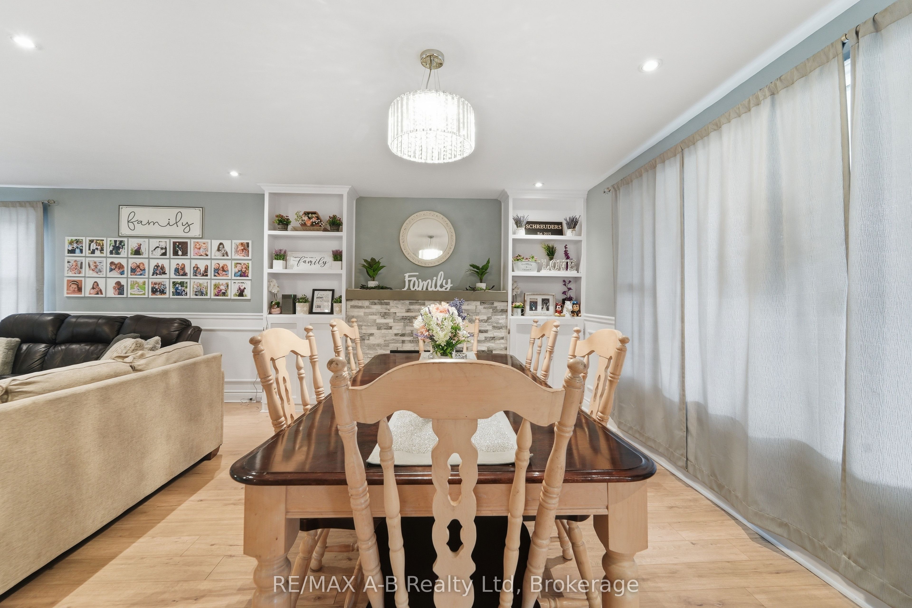 77 Gidley Street E Property Photo 12