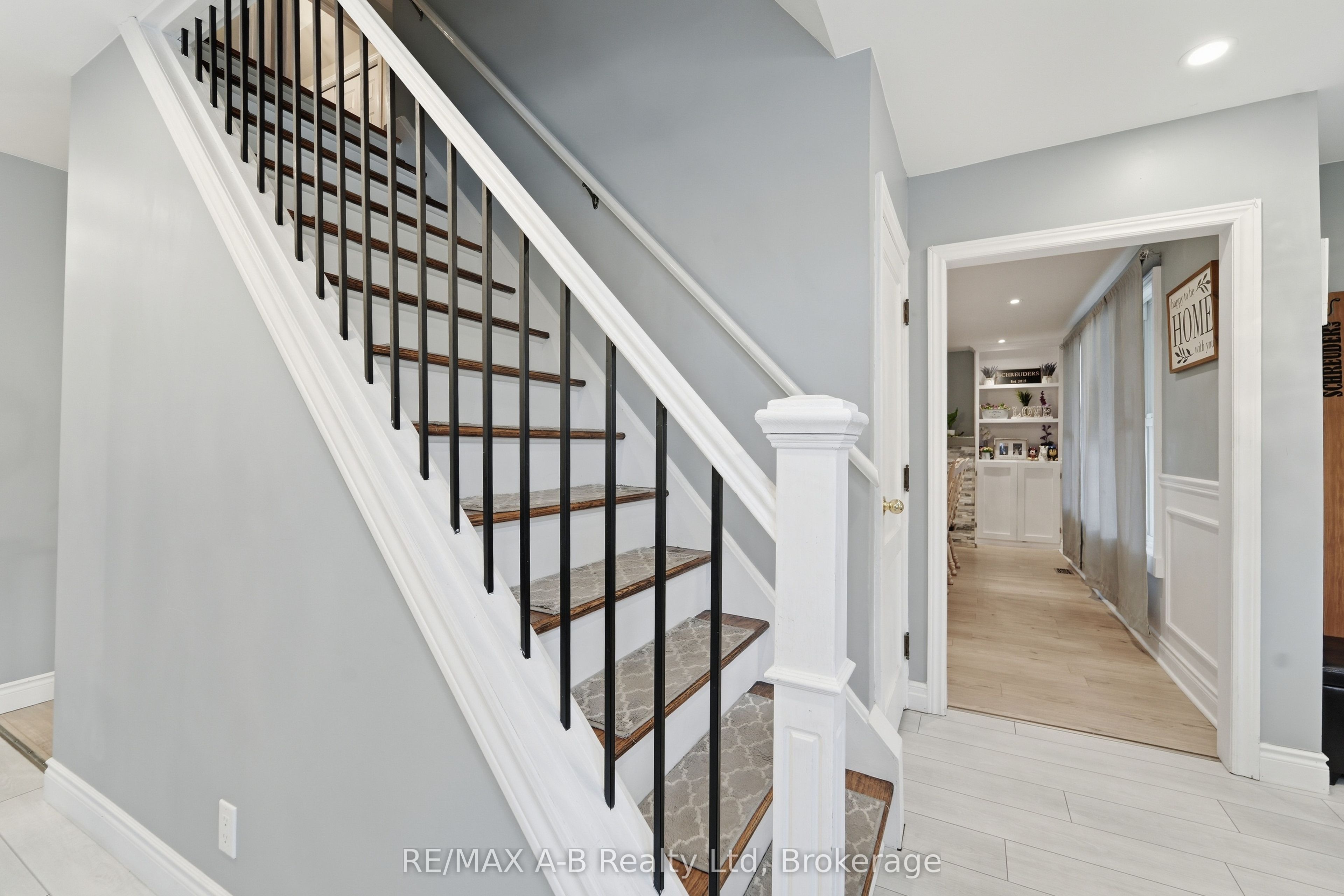 77 Gidley Street E Property Photo 22