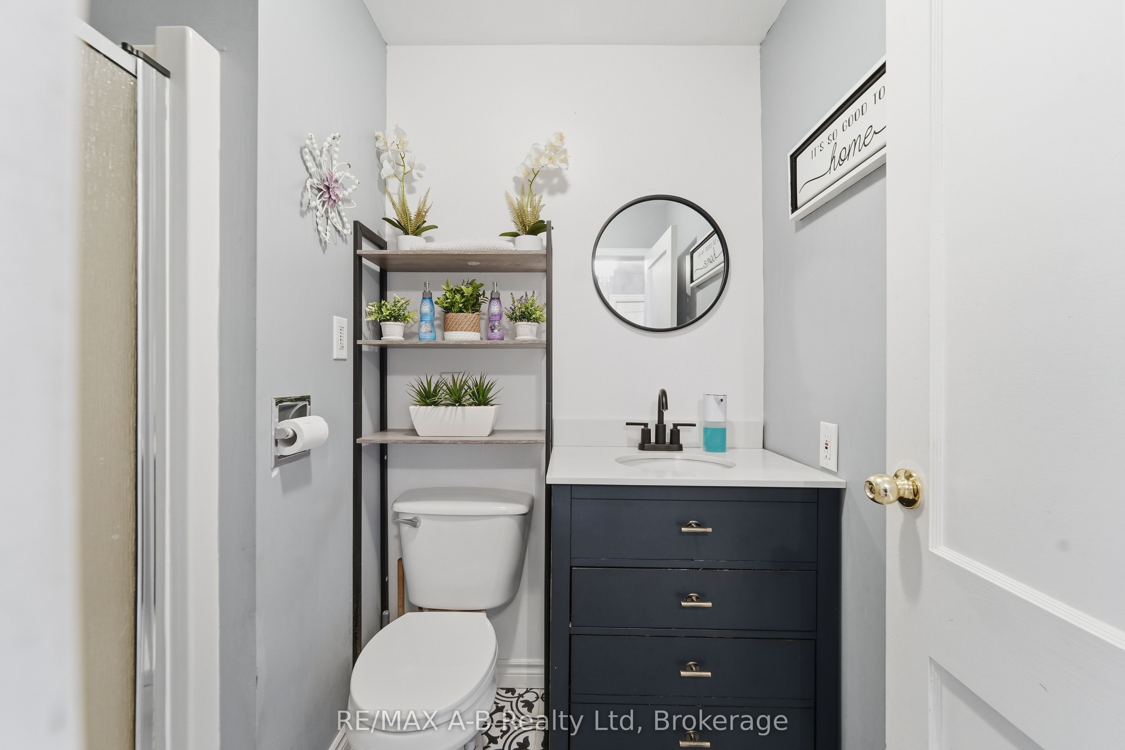 77 Gidley Street E Property Photo 29