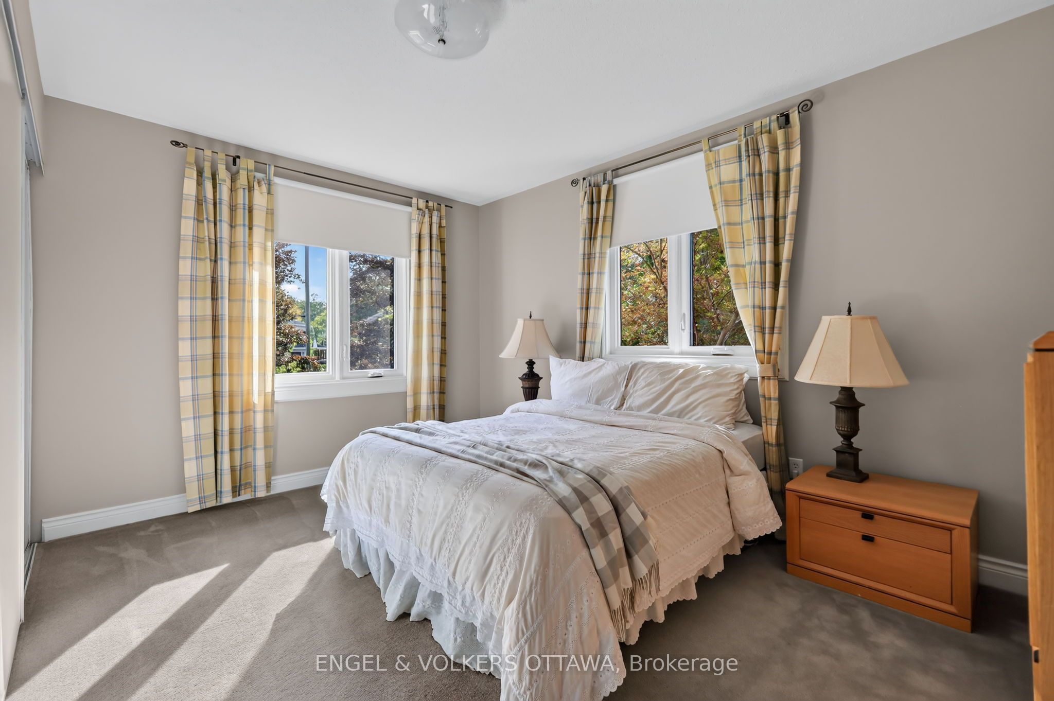 2106 Lamira Street Property Photo 23