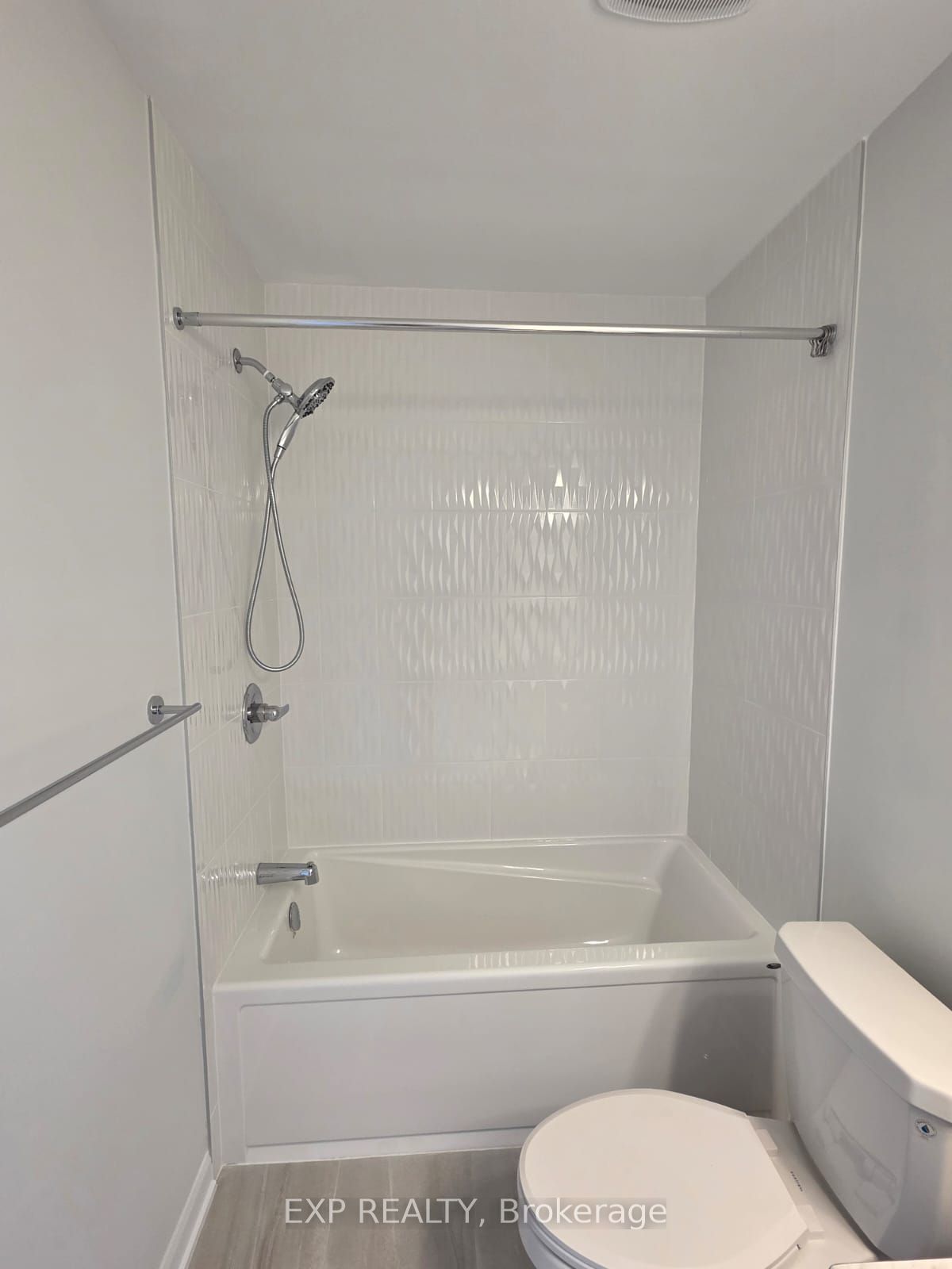 201 Glenroy Gilbert Drive 10 Property Photo 16