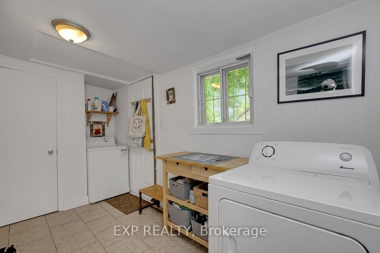102 Lebreton Street N Property Photo 16
