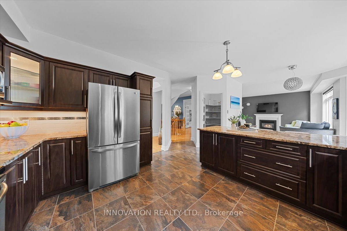 12 Gros Morne Court Property Photo 8