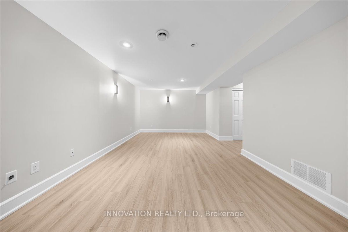 12 Gros Morne Court Property Photo 32