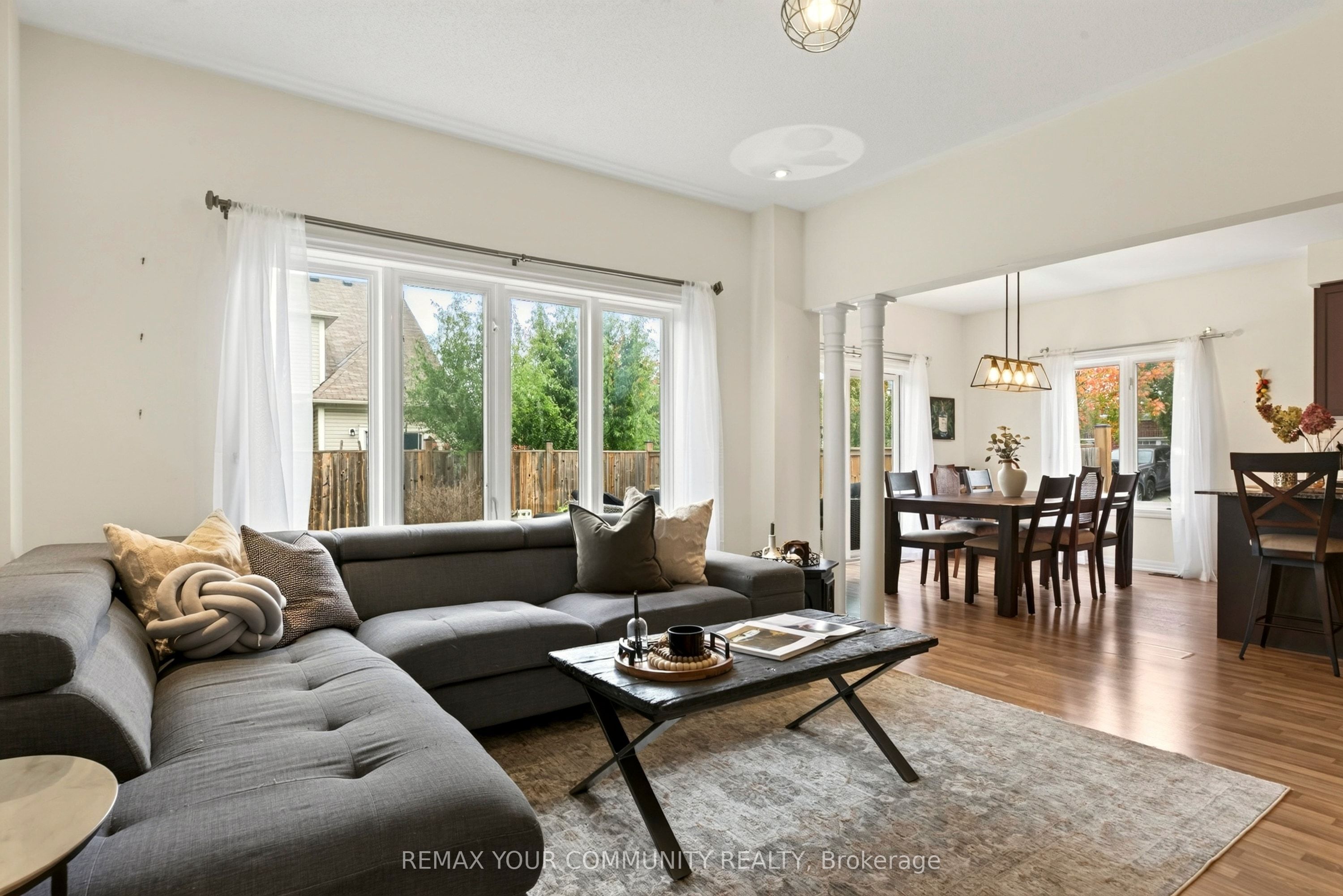 55 Dominion Crescent Property Photo 14