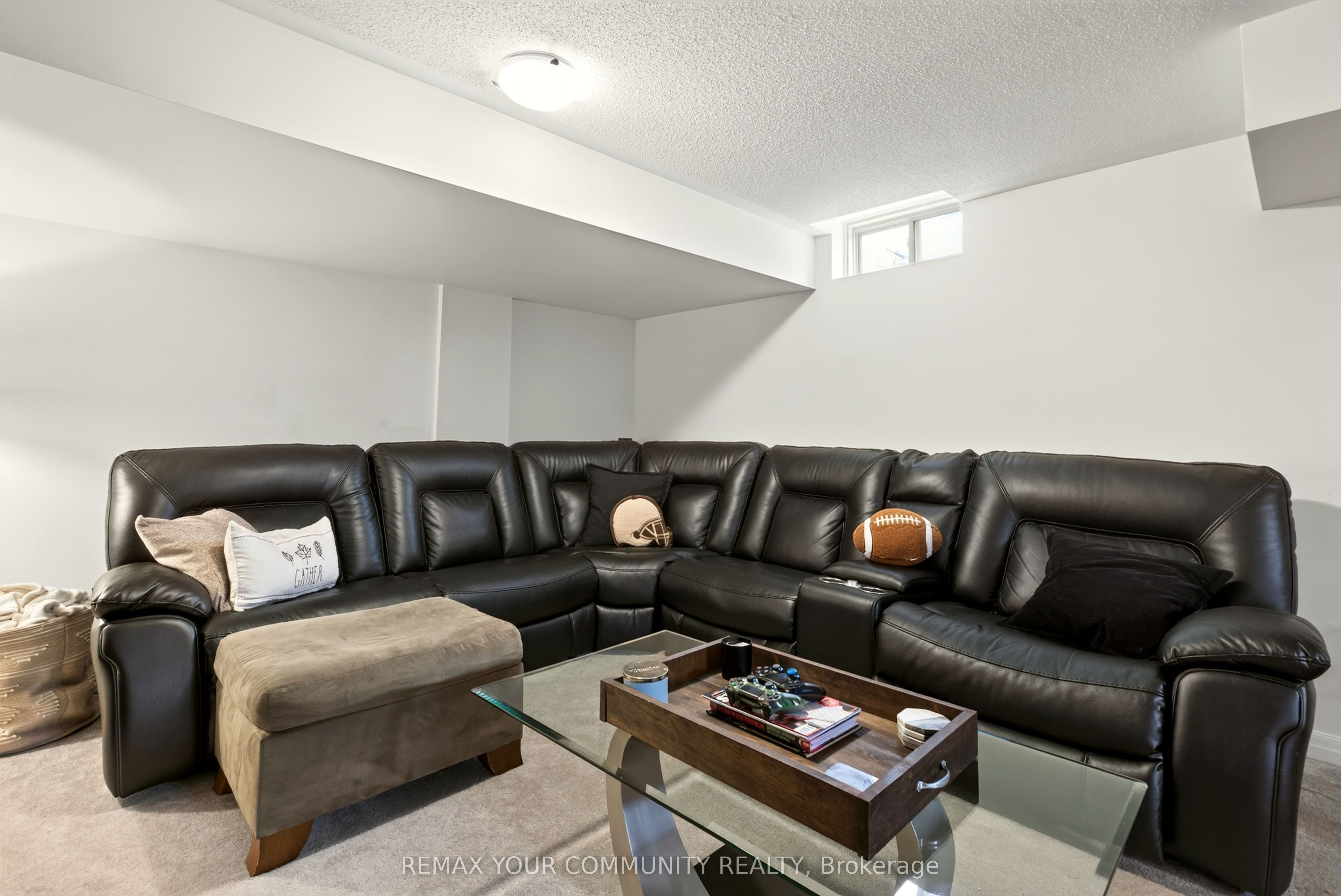 55 Dominion Crescent Property Photo 35