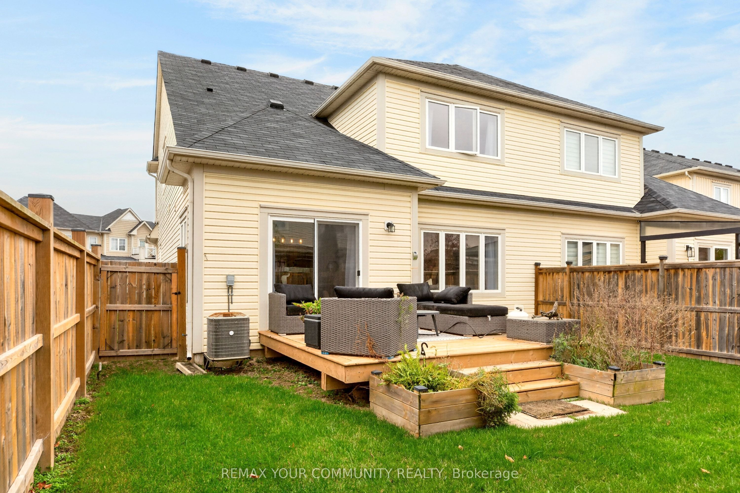 55 Dominion Crescent Property Photo 38