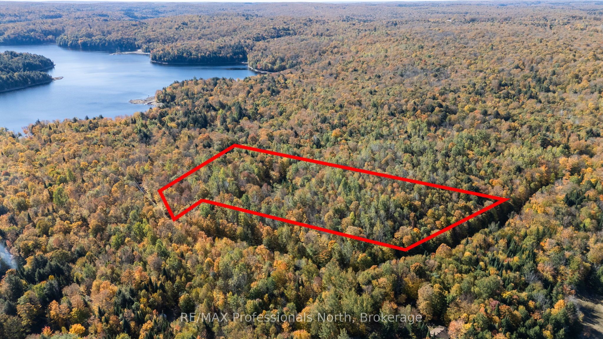 1555 Breckles Drive Property Photo 1