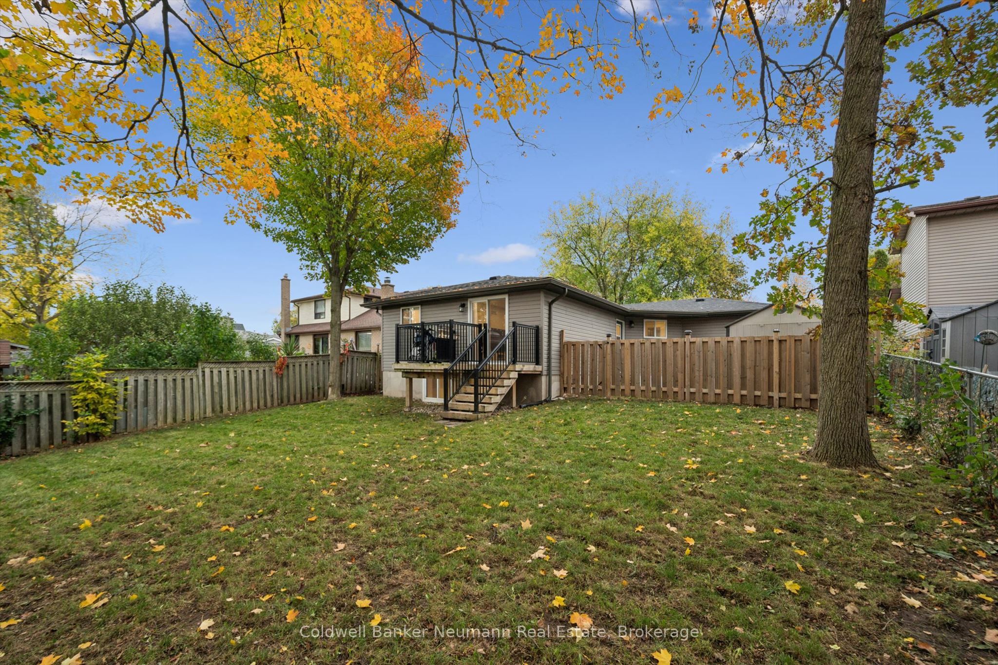 27 Aspen Valley Crescent Property Photo 32