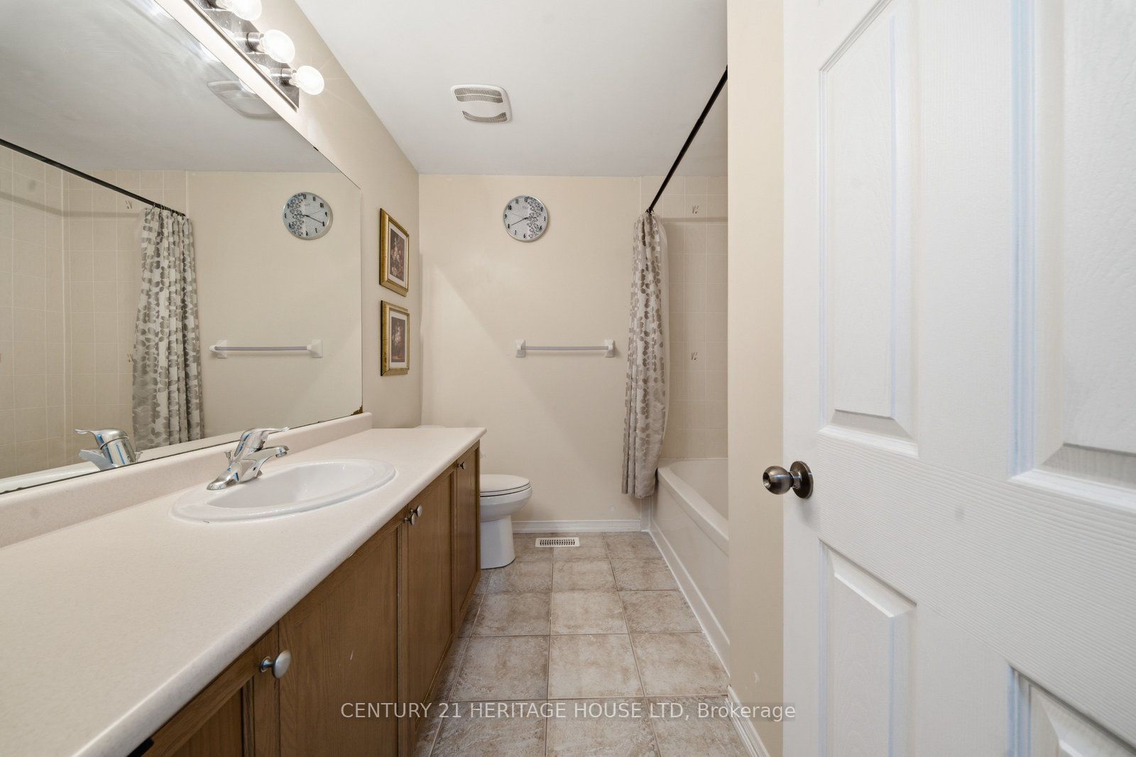 4 English Lane Property Photo 25