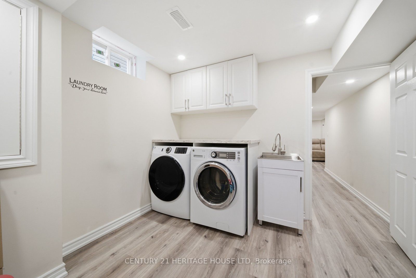4 English Lane Property Photo 28