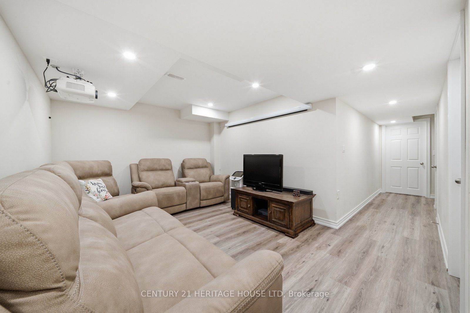 4 English Lane Property Photo 30
