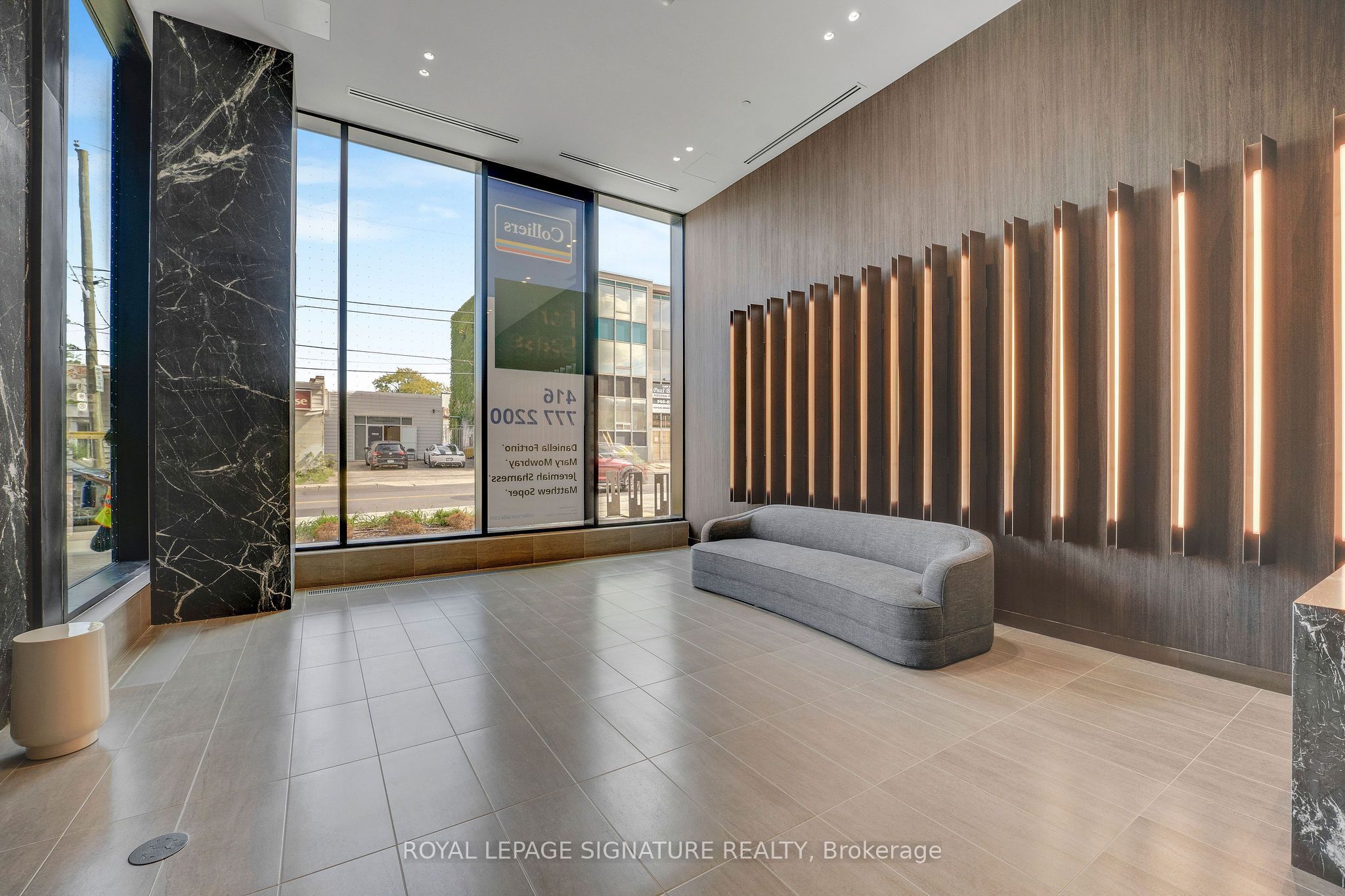 91 John Street N 1808 Property Photo 11
