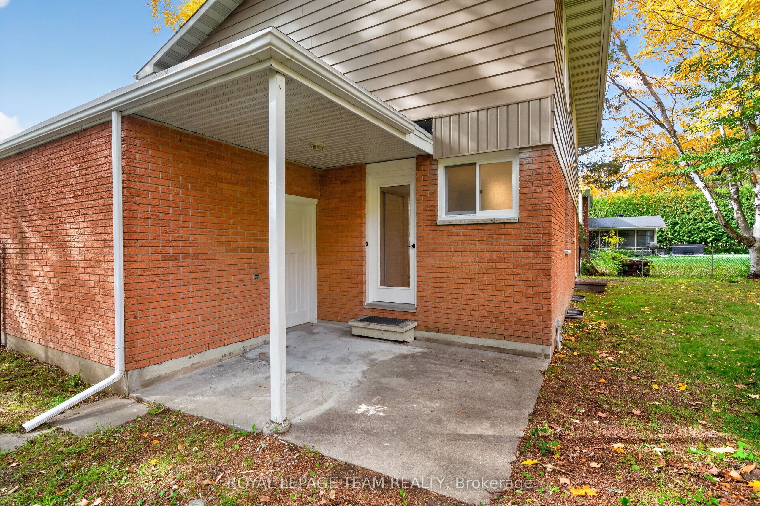 120 Glenncastle Drive Property Photo 14