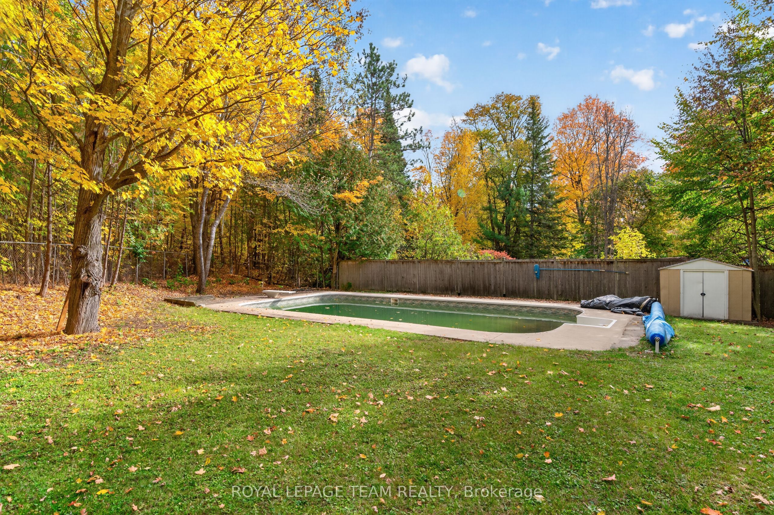 120 Glenncastle Drive Property Photo 18