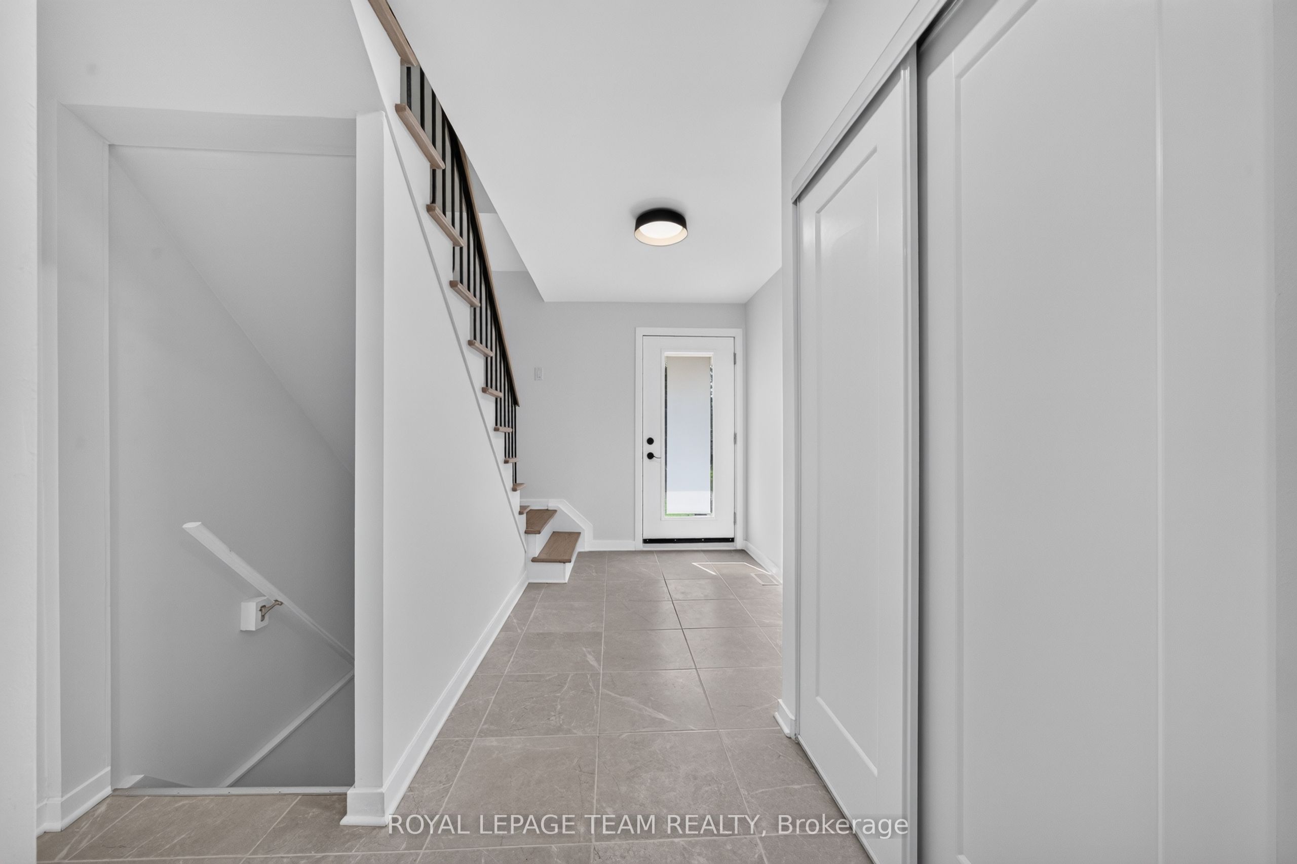 120 Glenncastle Drive Property Photo 21