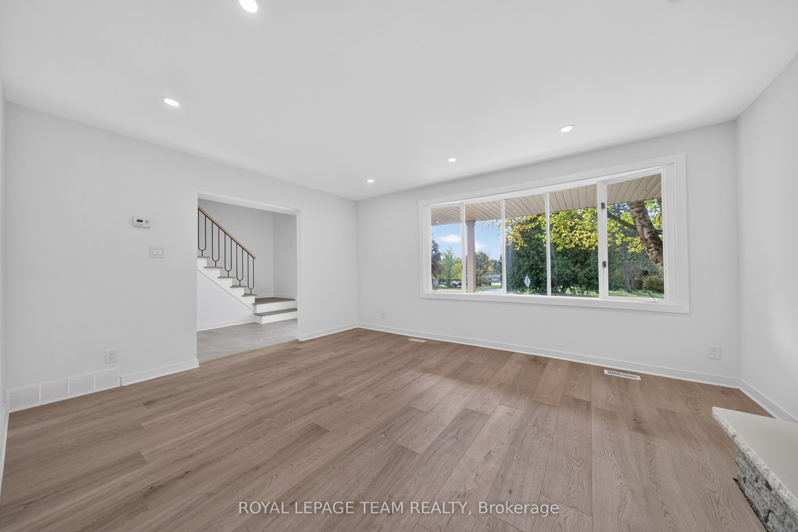 120 Glenncastle Drive Property Photo 26