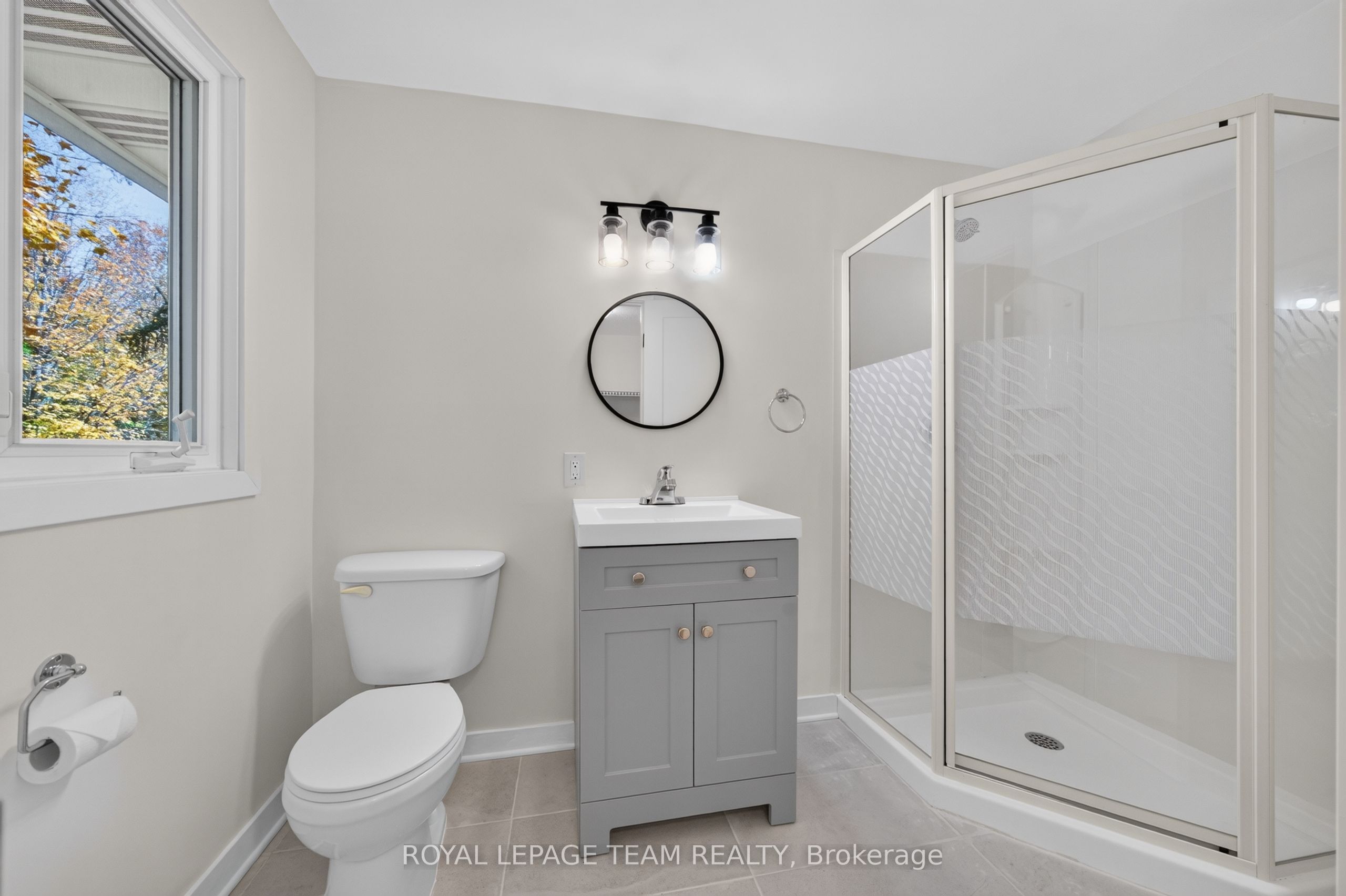 120 Glenncastle Drive Property Photo 39