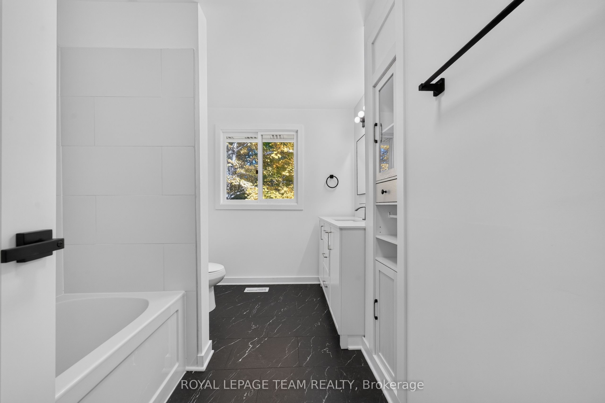 120 Glenncastle Drive Property Photo 41