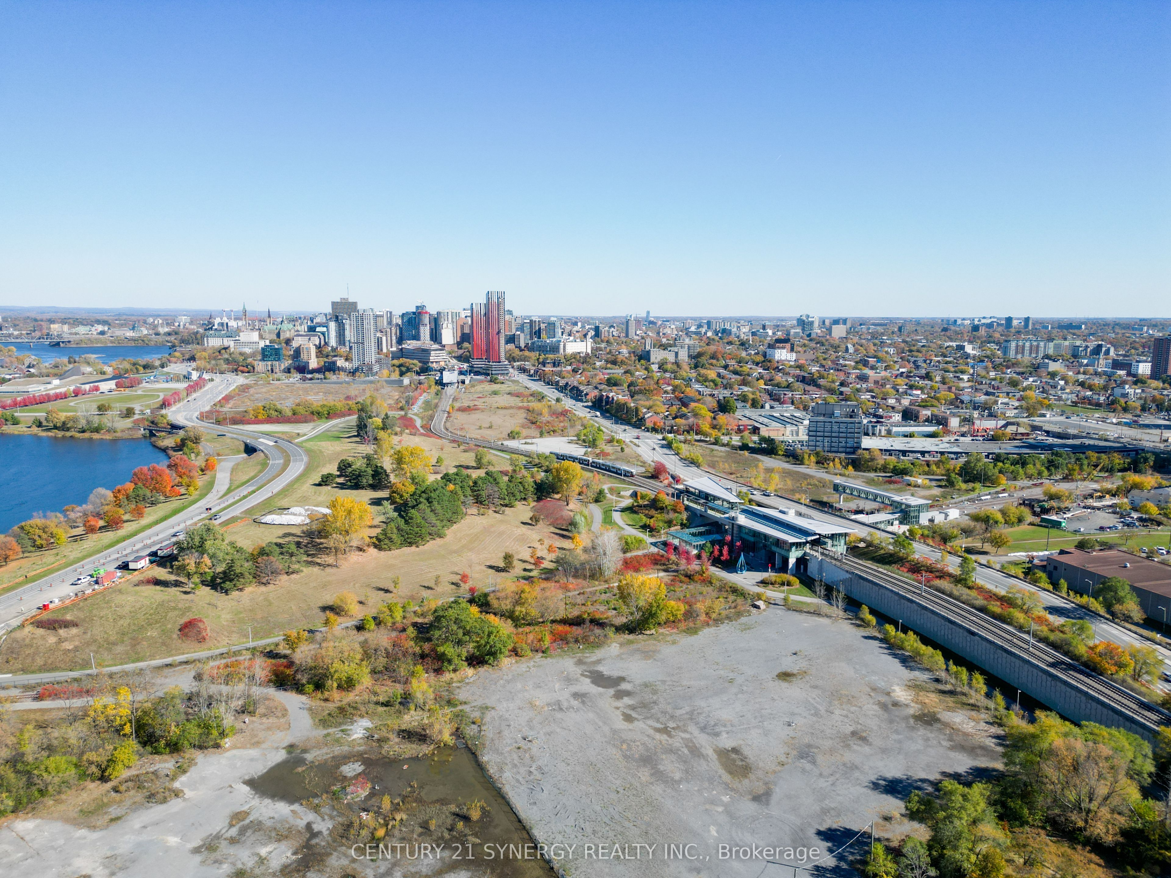 52 & 50 Stonehurst Avenue W Property Photo 17