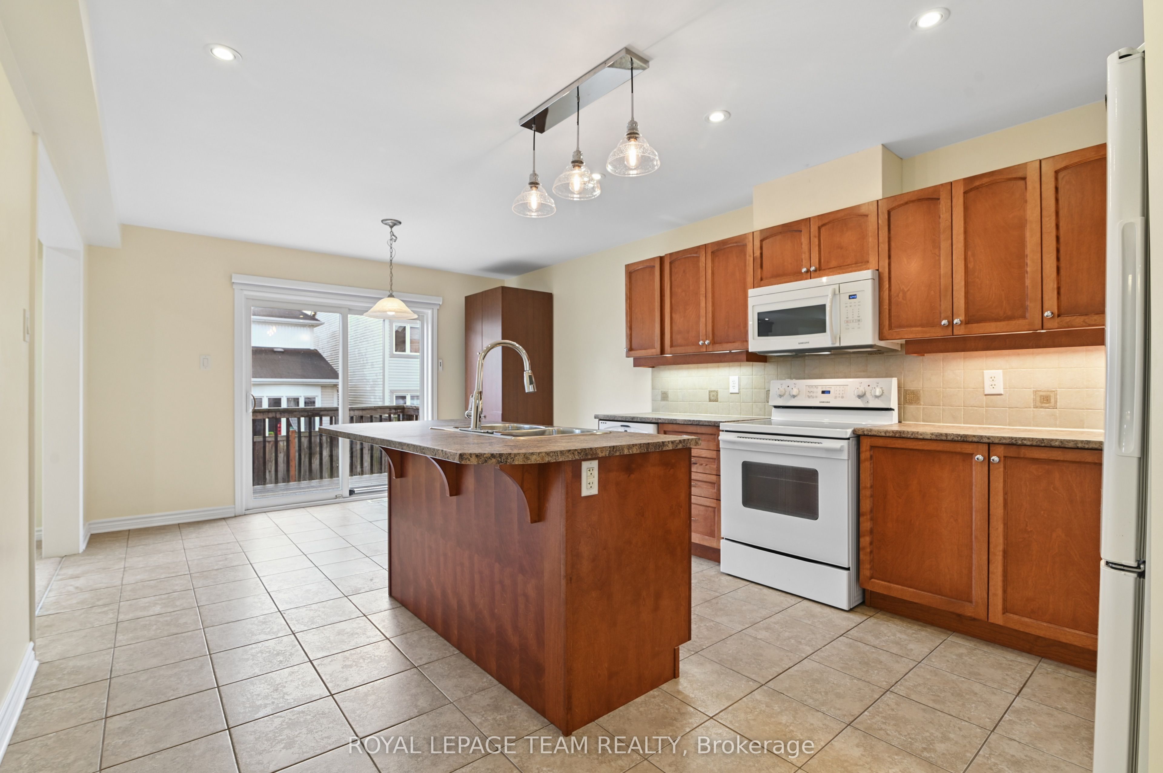 3566 Cambrian Road Property Photo 5