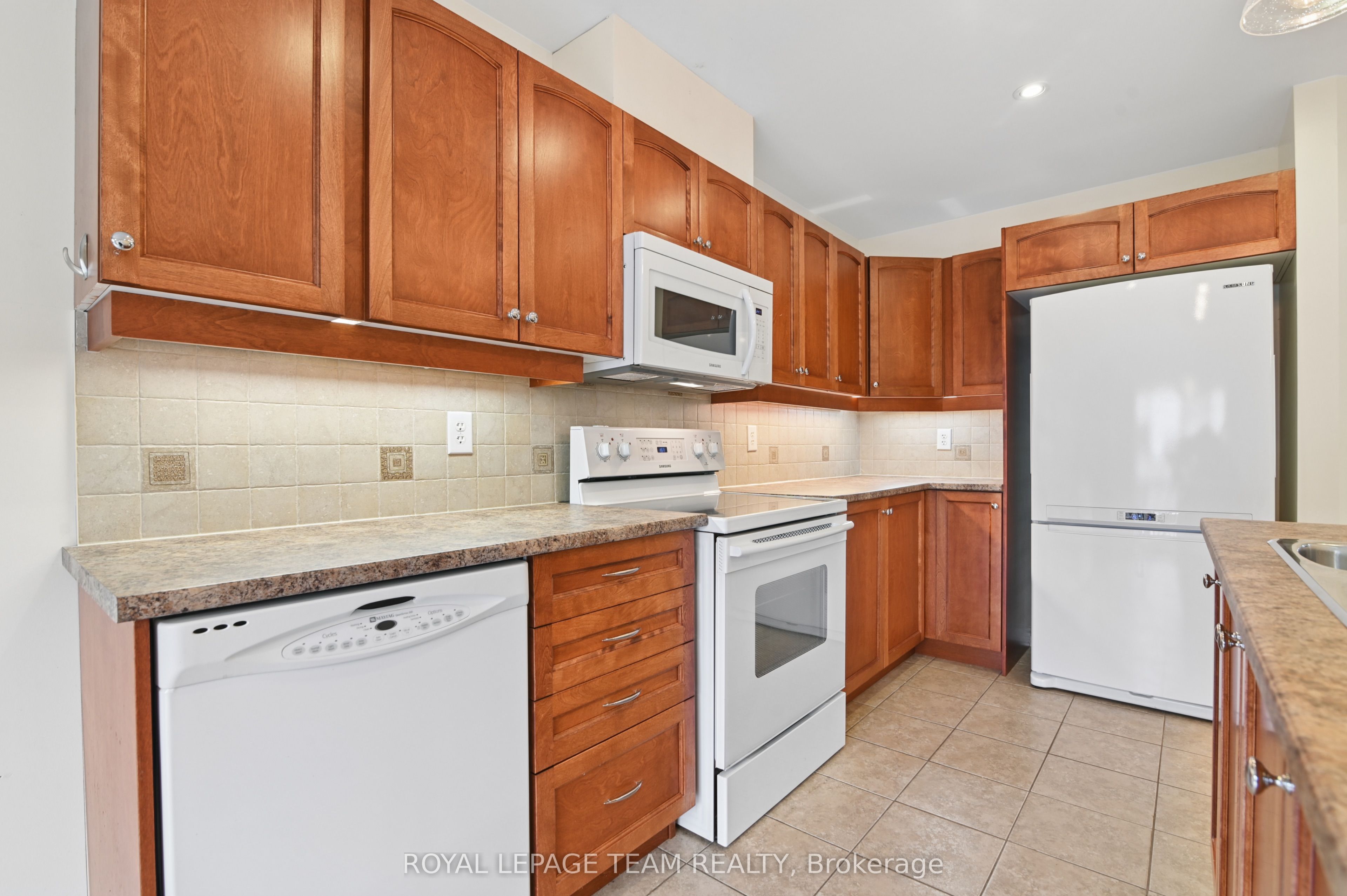 3566 Cambrian Road Property Photo 7