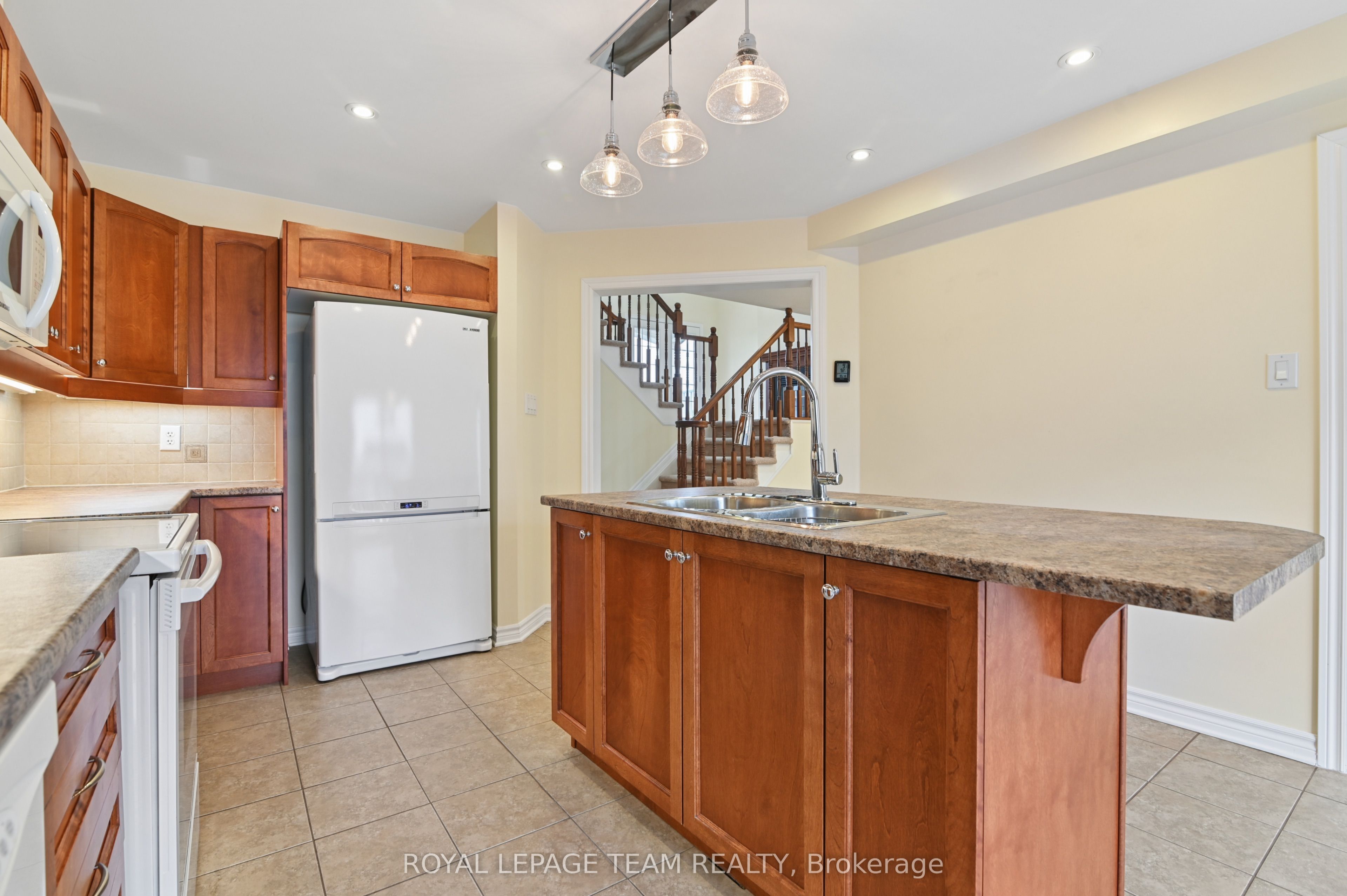 3566 Cambrian Road Property Photo 8